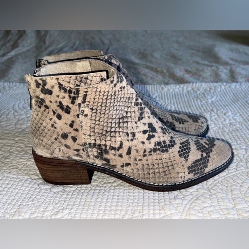 Very Volatile Booties